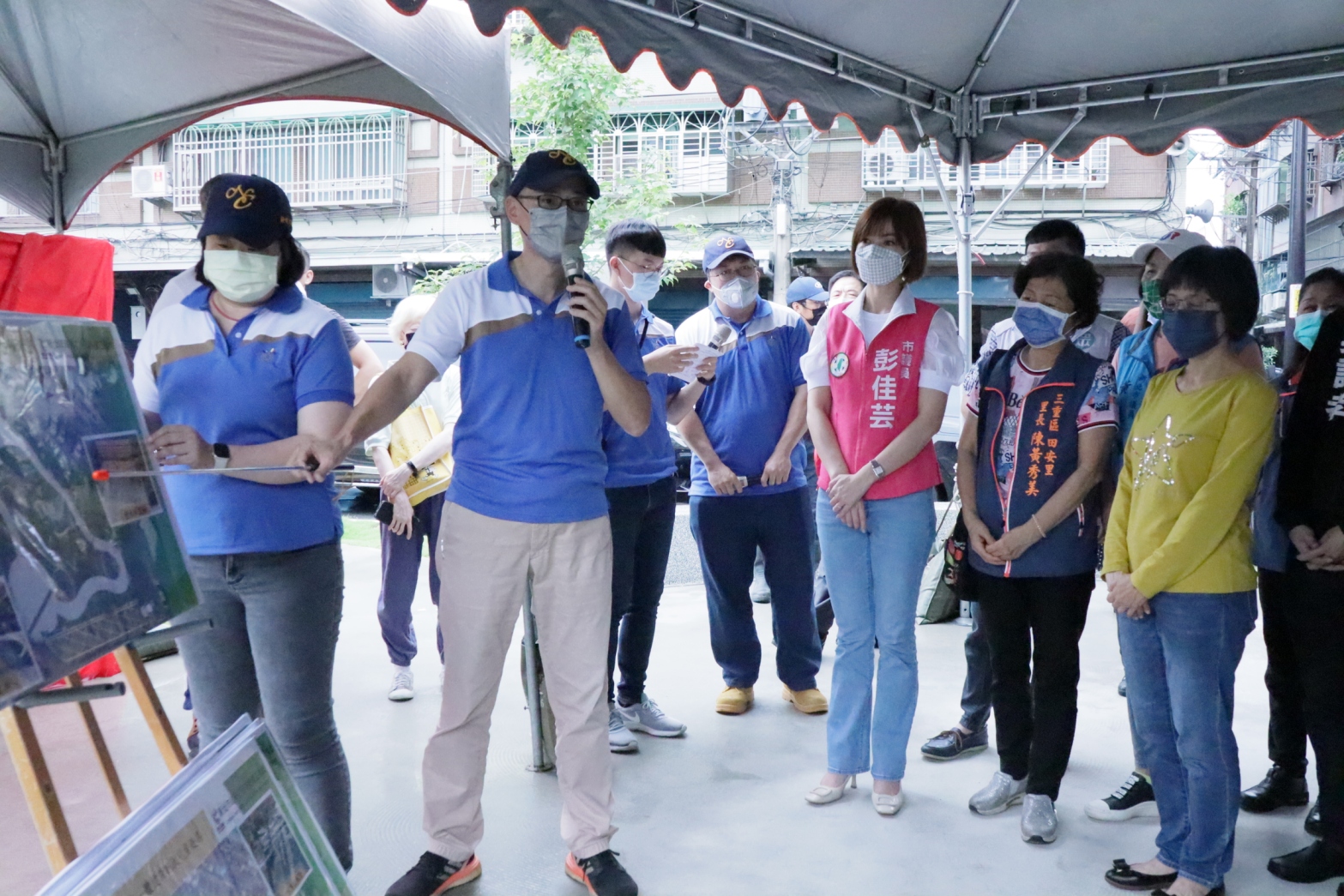 新工處在三重巷弄間打造出小而美的全齡公園-三重洛陽公園，今天在工務局副局長祝惠美和多位民意代表見證下，正式啟用。