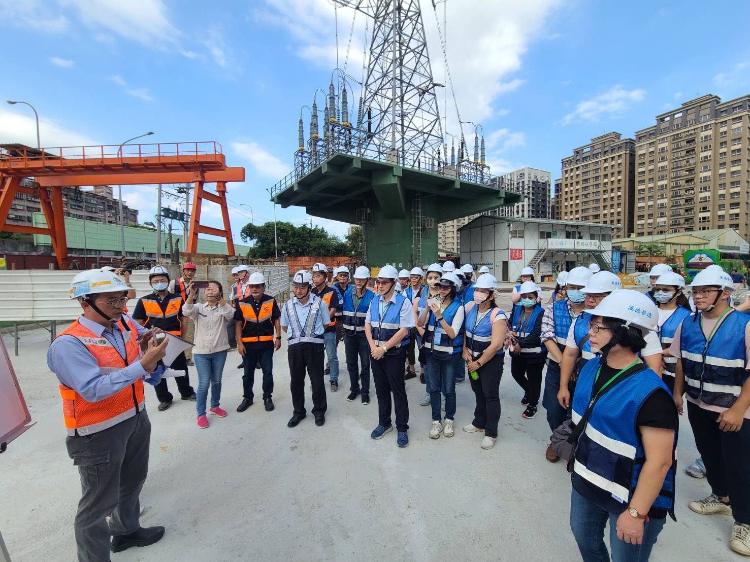 台中市政府建設局團隊與新北市政府工務局互相交流工程經驗與心得。