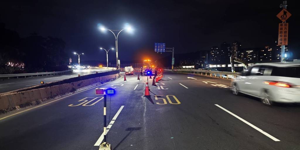 新工處為進行淡北道路工區高壓電纜遷移及埋設作業，將分兩階段施工，7月1日起夜間封閉台2乙線部分道路。