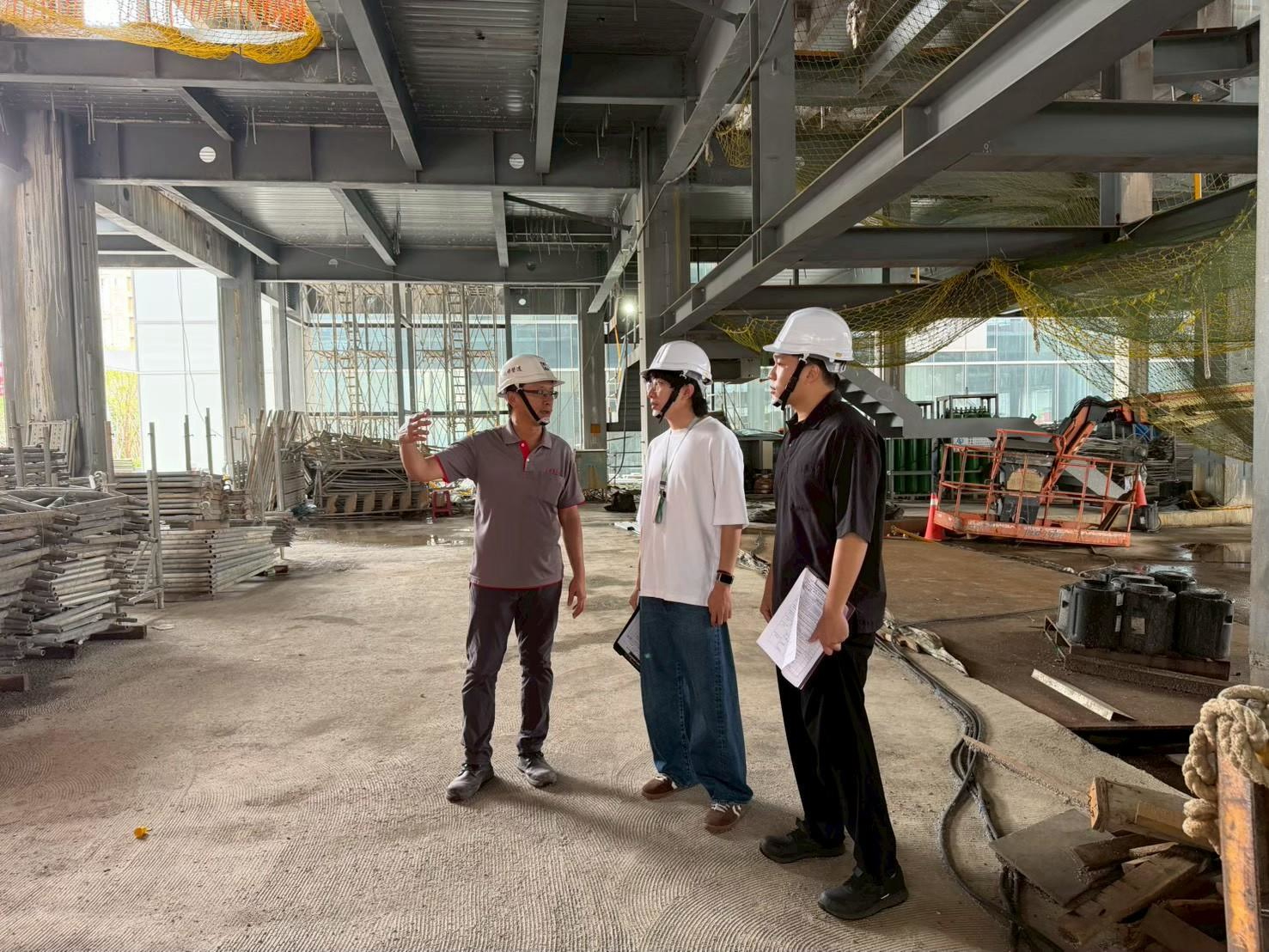 115年度新北市友善建築工地評選，共吸引70處工地參加，從工地友善管理、污染防治、安全衛生、周邊道路維護及策進創新等五大面向綜合評選。